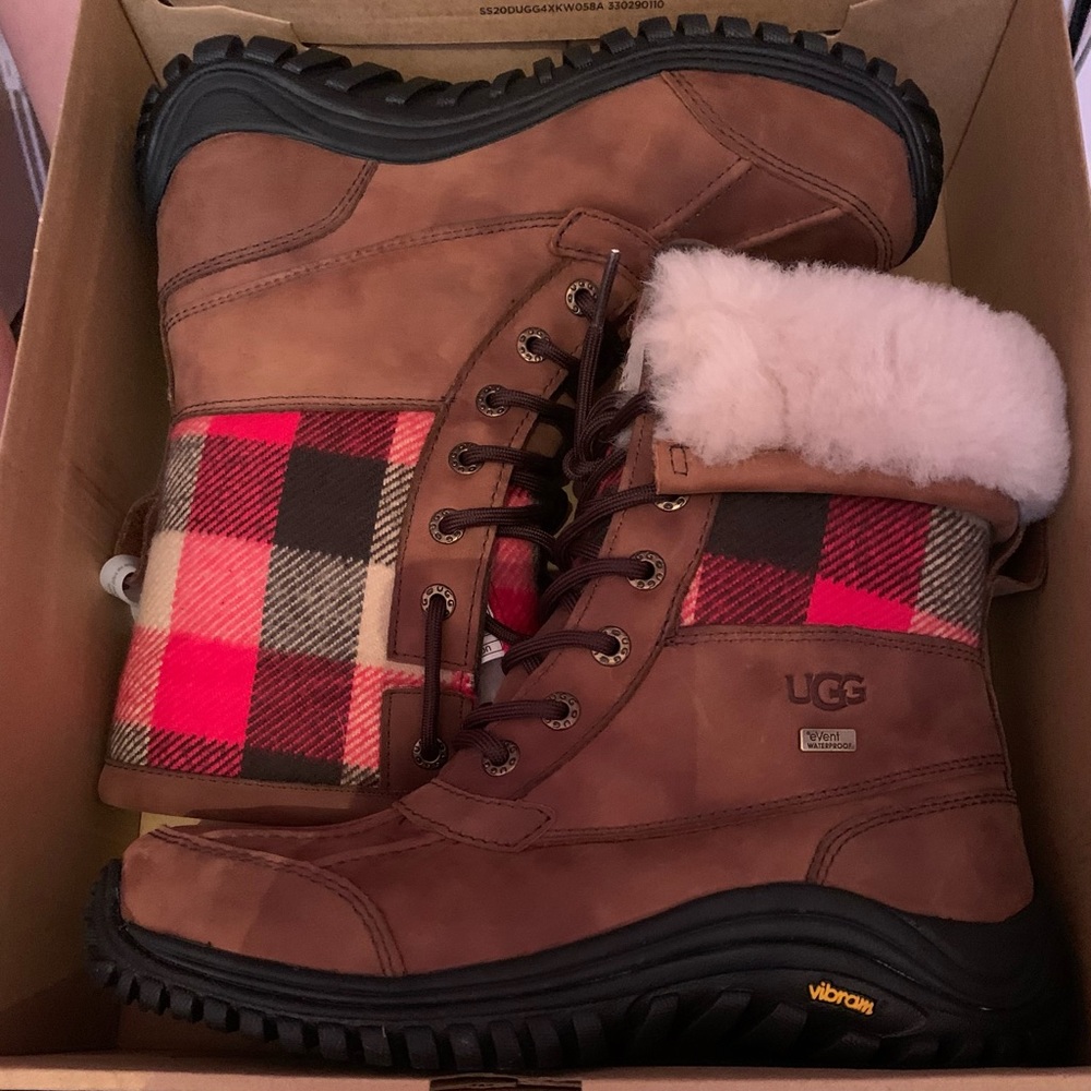 Boots - Picture 6 of 7